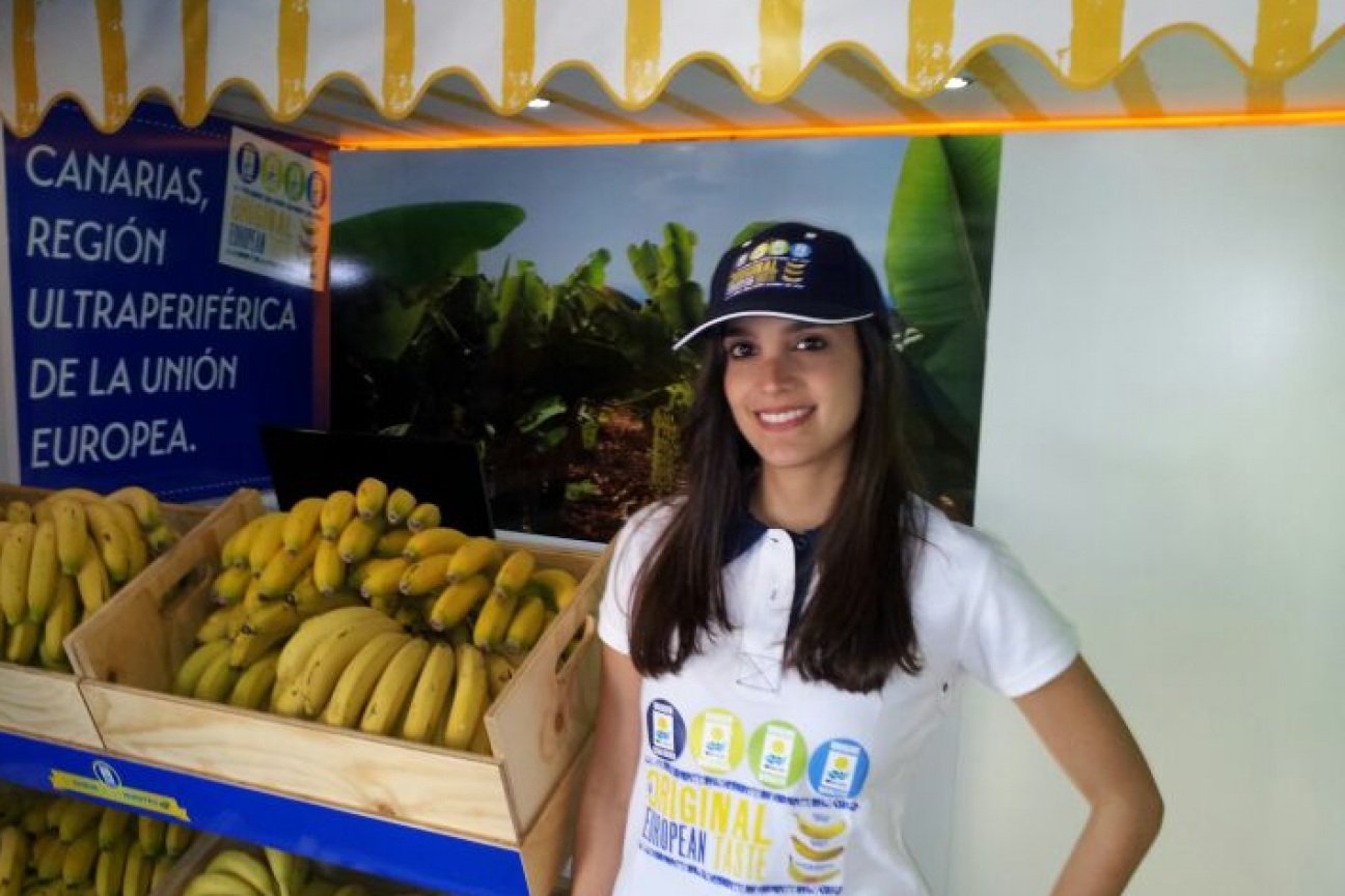 FITUR, una gran oportunidad para contratar azafatas de imagen para tu empresa