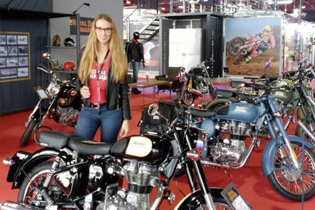 Siglo XXI Azafatas en MotoMadrid, el mayor evento de motos de España